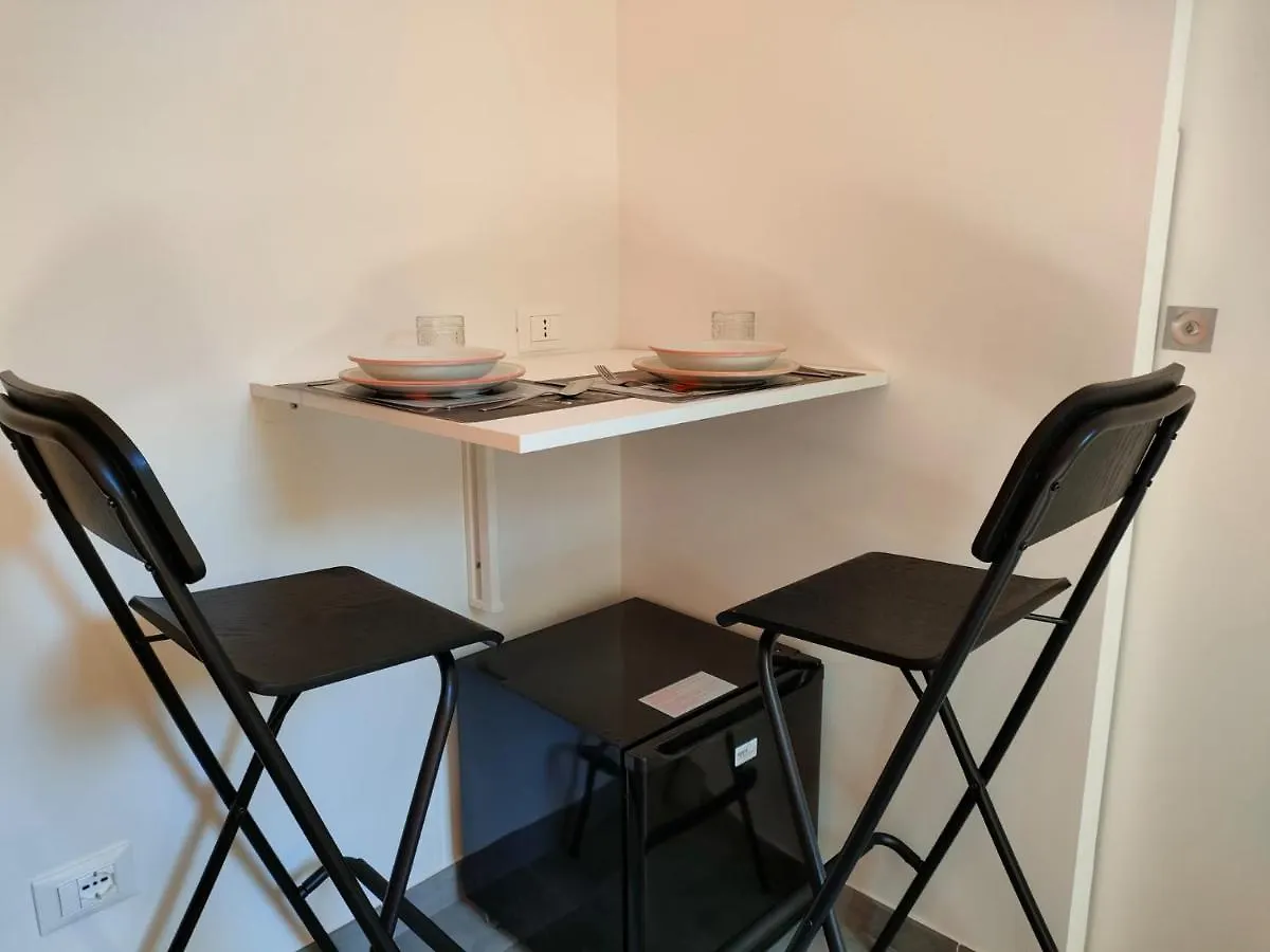 Maggiore Rooms Bologna 0*,  Italia